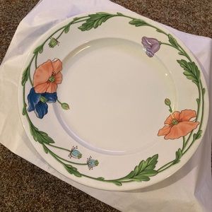 Villeroy Boch Large Amapola Chop Plate. LIKE NEW